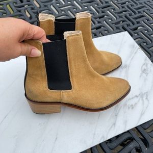 Matt Berson suede Chelsea boots size 7